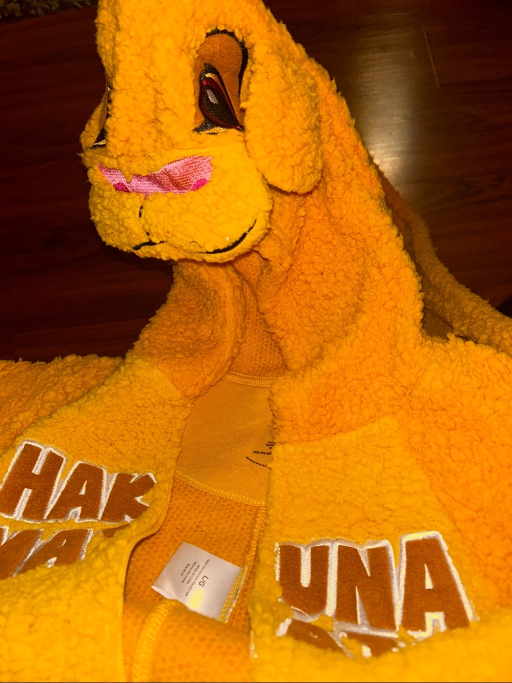 Disney The Lion King "Hakuna Matata" Simba Sherpa Onesie Suit sz L - Picture 14 of 14